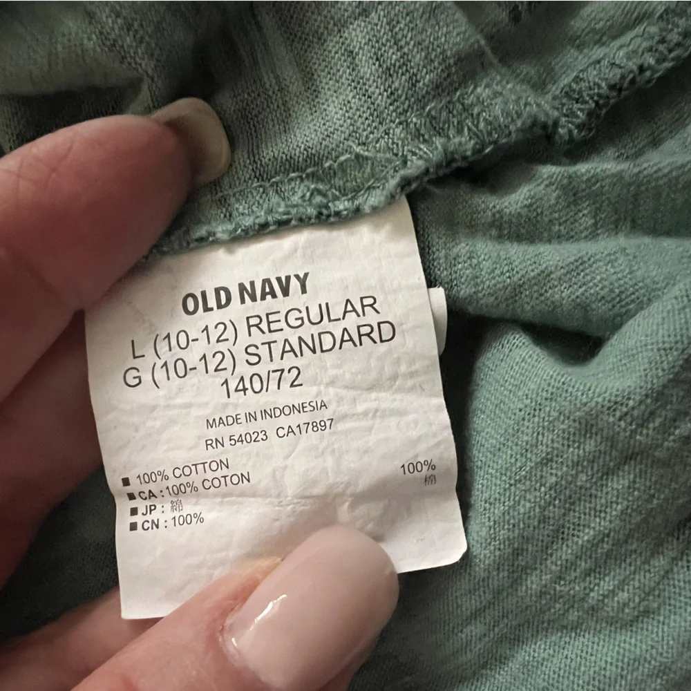 🔵 3/ $15 - Old Navy Green Camouflage Racerback Cotton Tank Top Size 10/12 Large